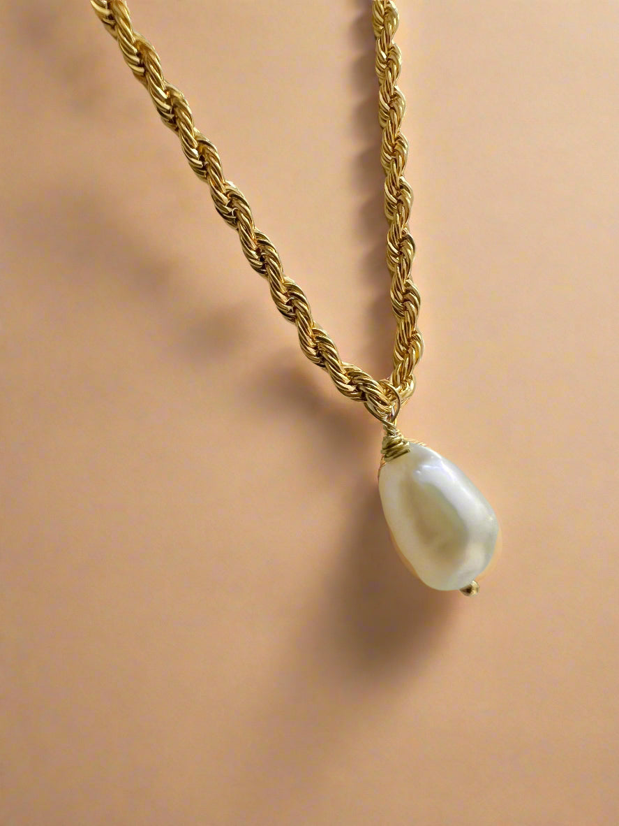Pearl Rope Necklace