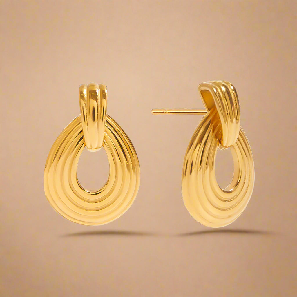 Vera Sculpted Earrings